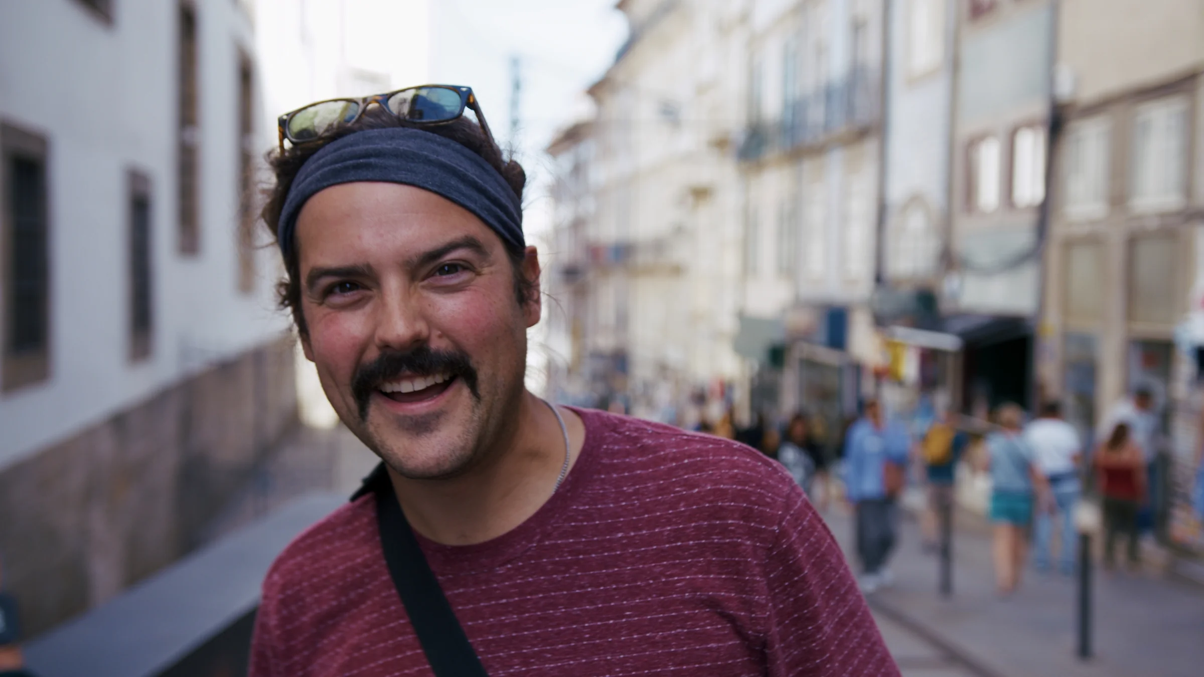 Dia Internacional do Turista, capa do vídeo